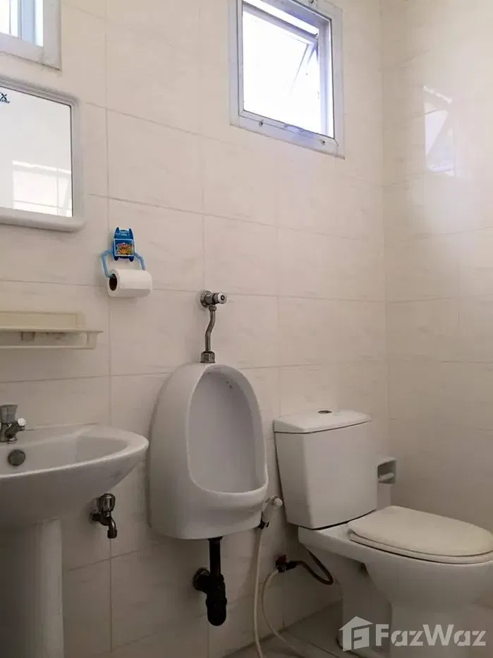 picture 6 Bedroom Townhouse for sale in Lat Phrao, Bangkok - 42/44