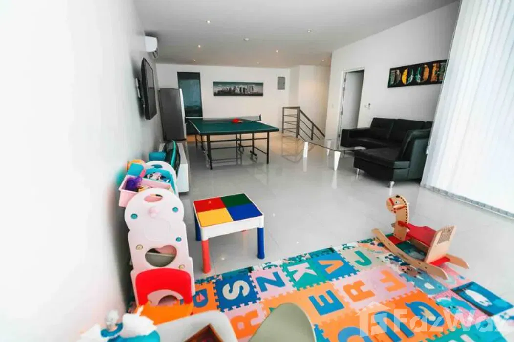 picture Seaview two-storey penthouse Sunset Plaza Condominium - 12/26