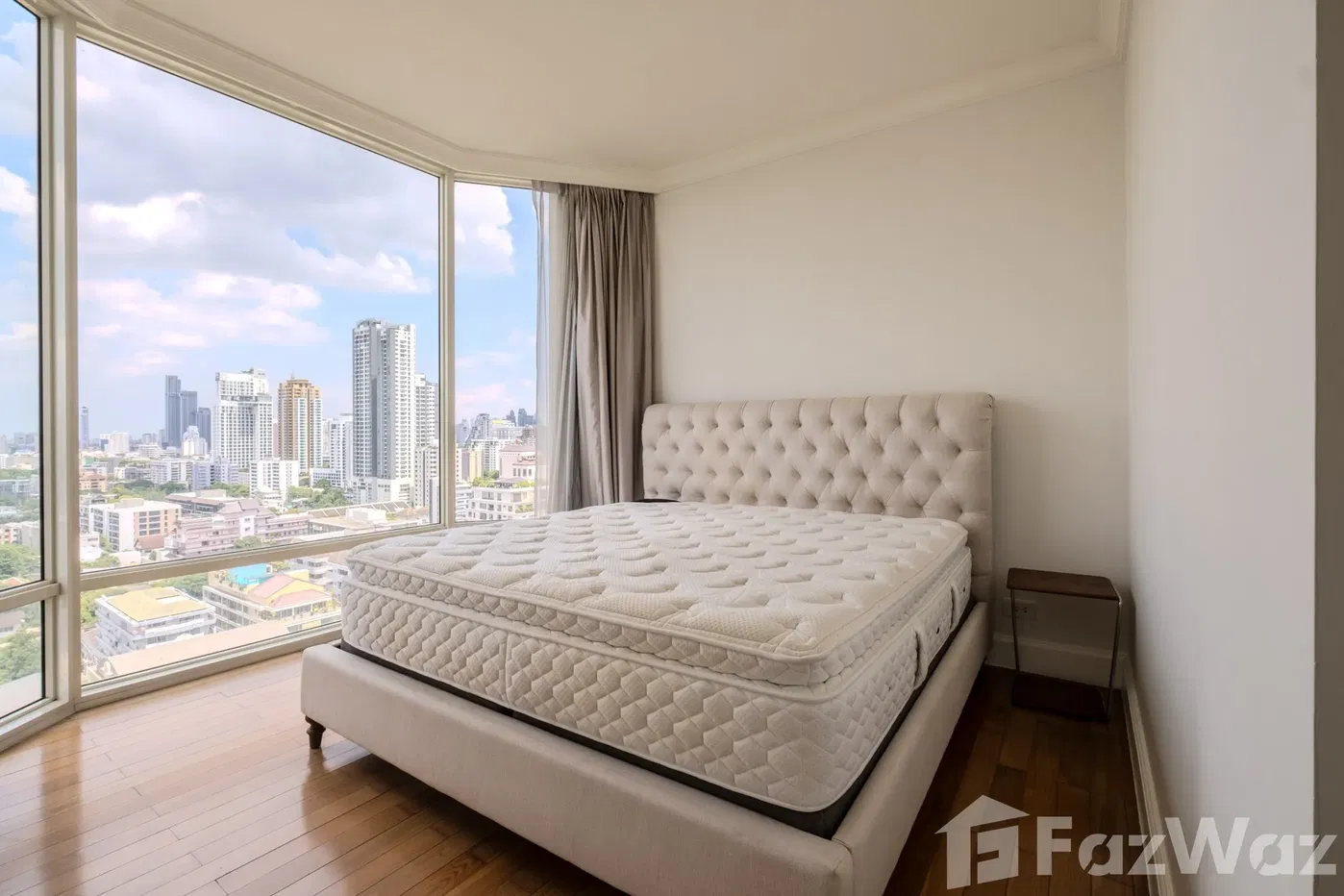 picture 2 Bedroom Condo for sale at Royce Private Residences - 11/19