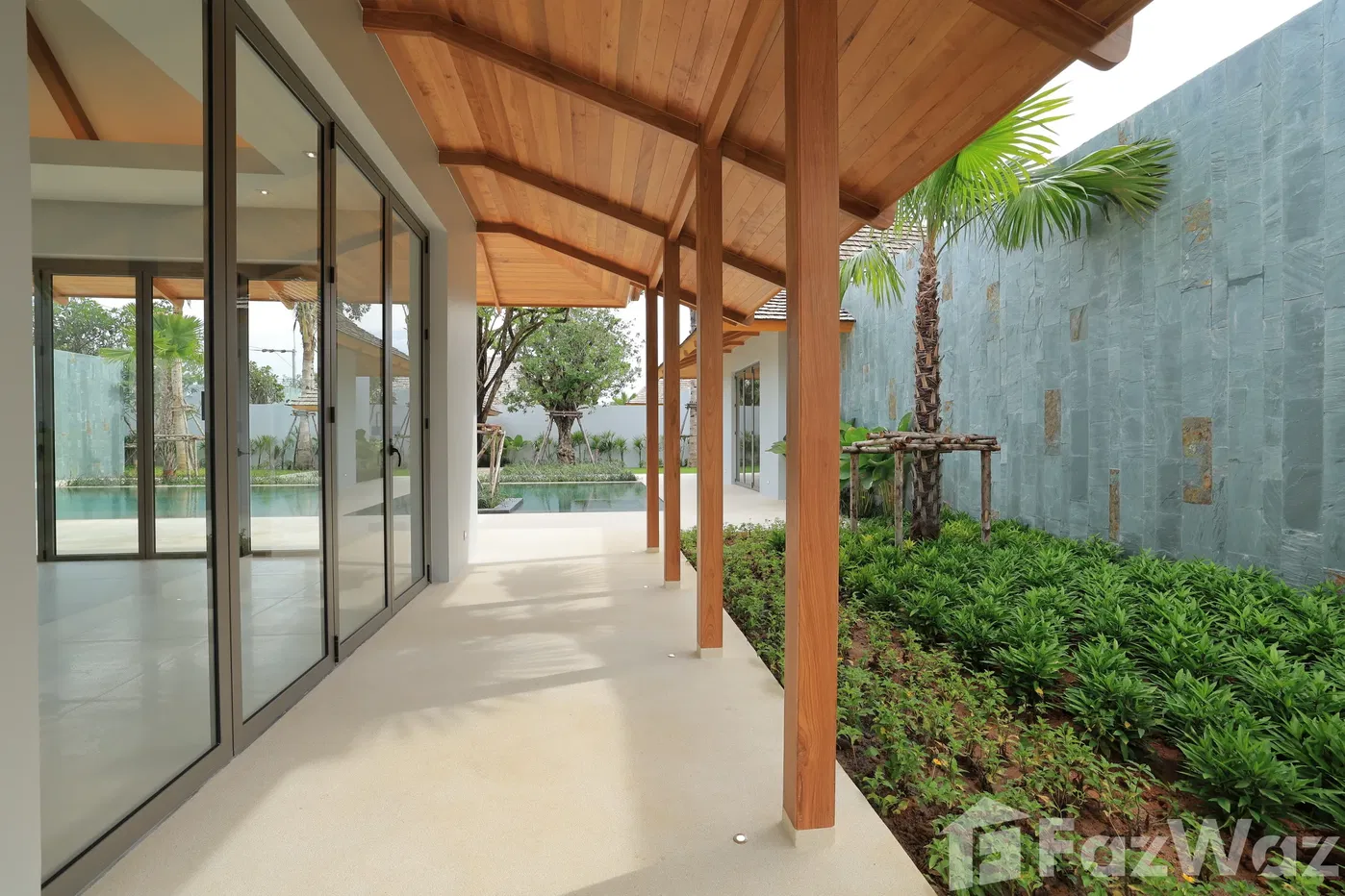 picture Stunning 4 bedrooms villa for sale - 9/15