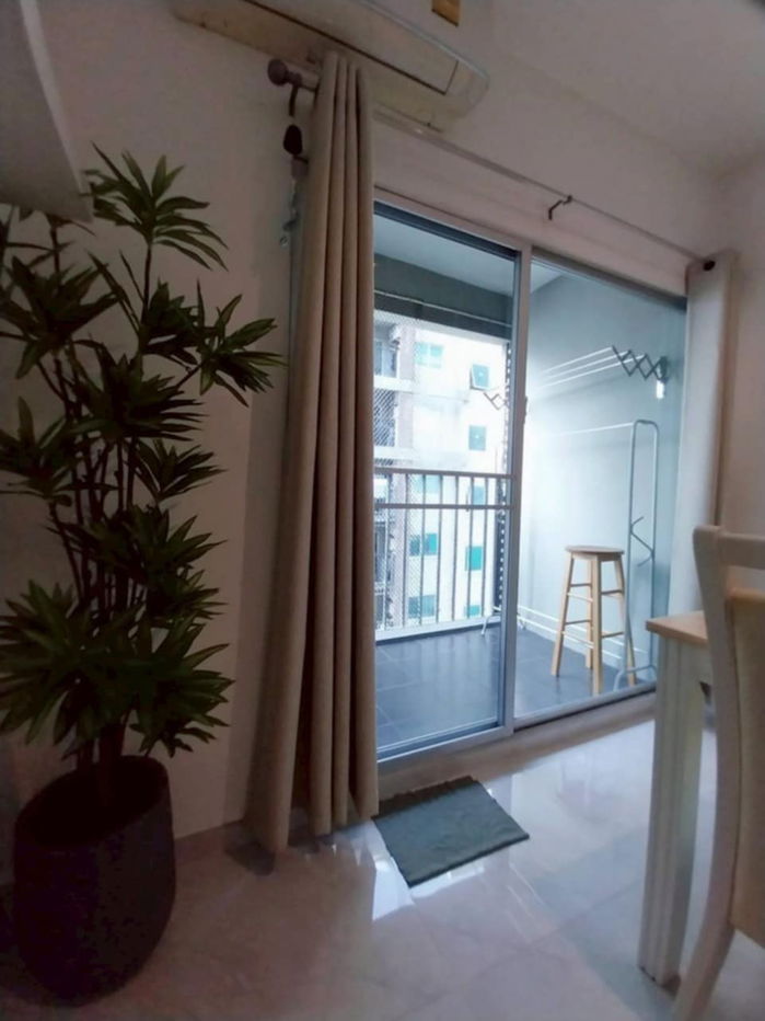picture Perfect for investment & living. CBD Zone, low price, big room & big bed! - 5/11