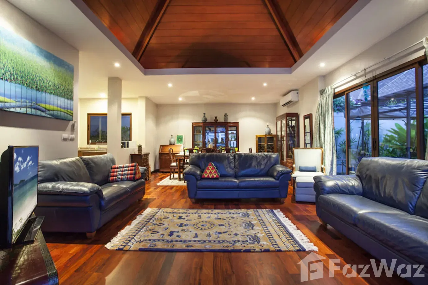 picture 4 Bedroom Villa in Rawai - 10/25