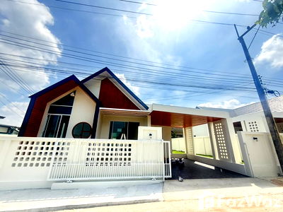 Houses for sale Rongpo Market : New single house at Phet Kanchan village for sale