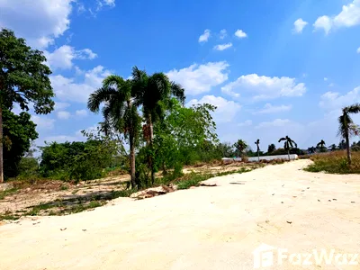 Land for sale Bang Lamung Chonburi : Land for sale in Pong, Chon Buri
