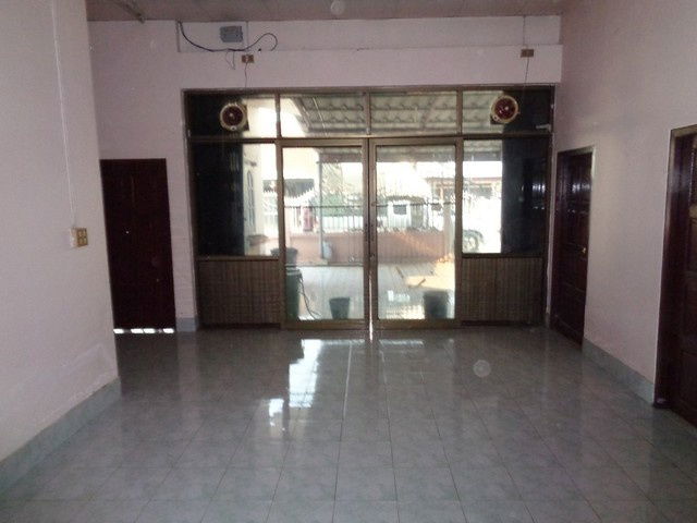 picture FOR SALE  TOWNHOUSE PROPERTY  1573000 BAHT. - 8/8