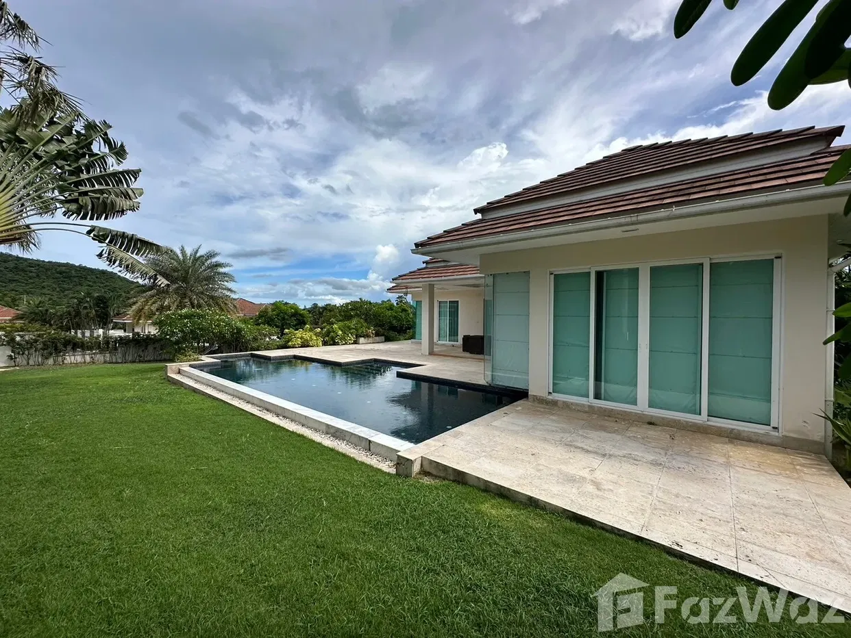 picture Red Mountain Luxury Villa,3 Beds with 1 Guesthouse For Sale - 24/31