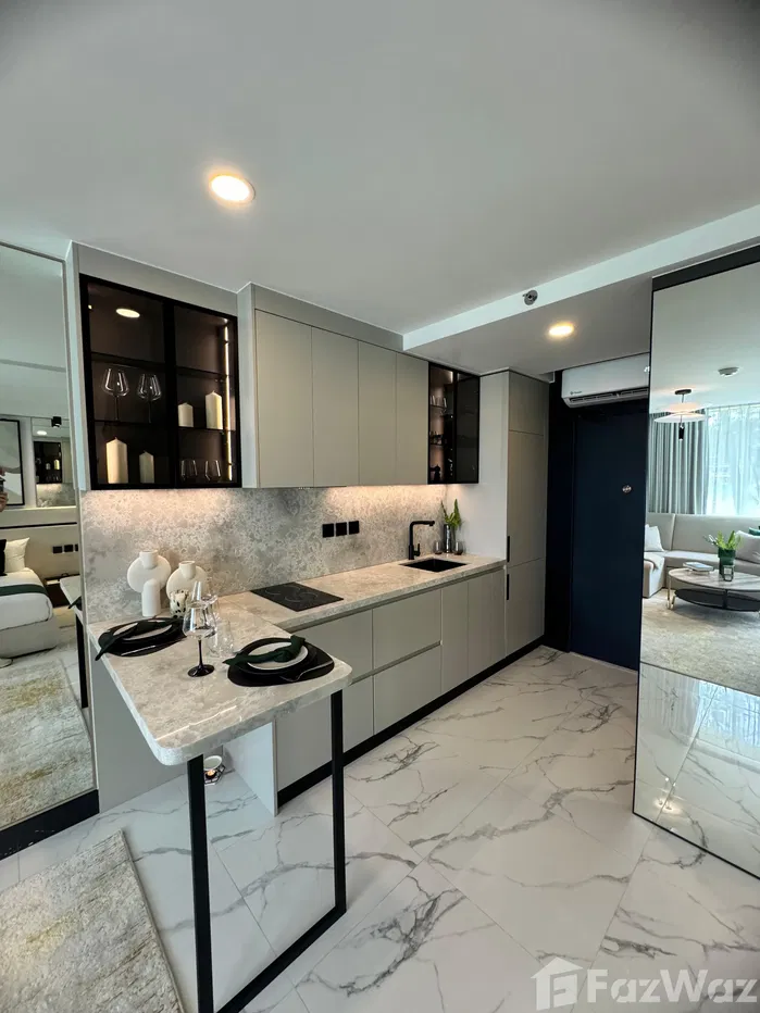 picture Resale 2 Bedroom Apartment - 3/7