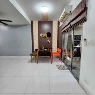 Townhouse for rent, 2 floors, The Connect Village 12a, King Kaew 37, front of house next to garden (N.1817)