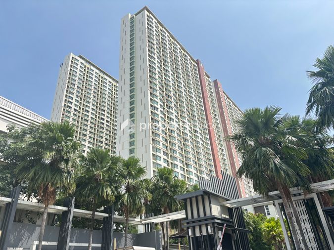 Lumpini Park Riverside Rama 3