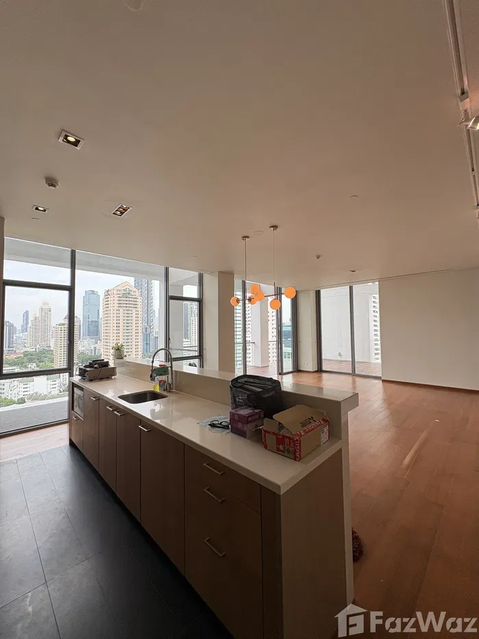 picture 3BD Corner Duplex for sale/rent - 1/14
