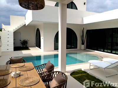 Houses for sale Phuket : 4 Bedroom Villa for sale in Si Sunthon, Phuket