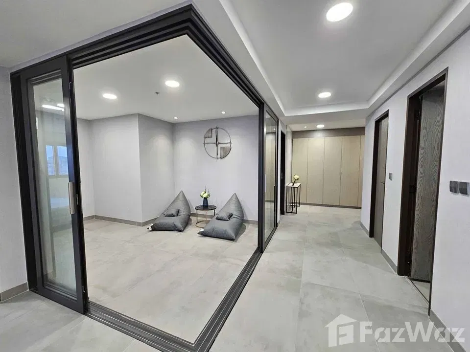 picture 3 Bedroom Condo for sale at The Waterford Diamond - 10/23