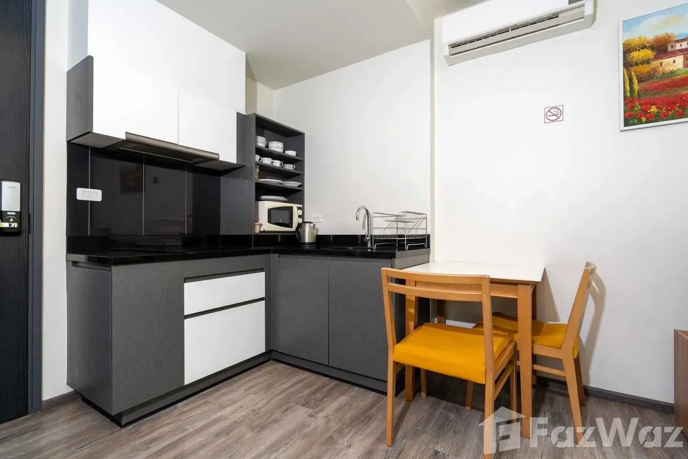 picture Foreign freehold1 bedroom condo for Sale at the Deck - 7/17