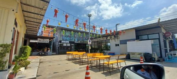 รูป ให้เช่าที่ดิน 13 ไร่ 3 งาน เหมาะกับการทำธุระกินหลายอย่าง เช่น ร้านอาหาร ห้องพักรายวัน ที่จอดรถ คลังสินค้า ตลาดสด คอมมูลิตี้มอลล์ คาร์แค - รูปที่ 2/12