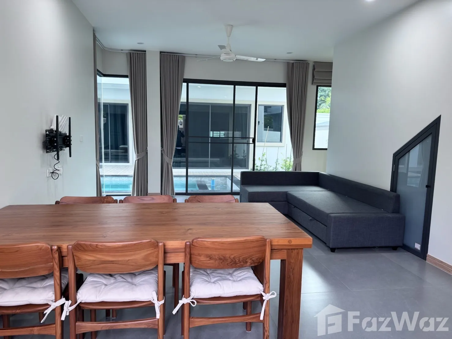 Newly built 3 beds 4 bath villa with pool access in Chalong 5633879 - image 2