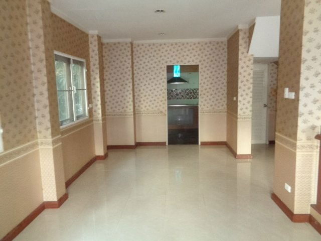 picture FOR SALE  HOUSE PROPERTY  3600000 BAHT. - 6/8
