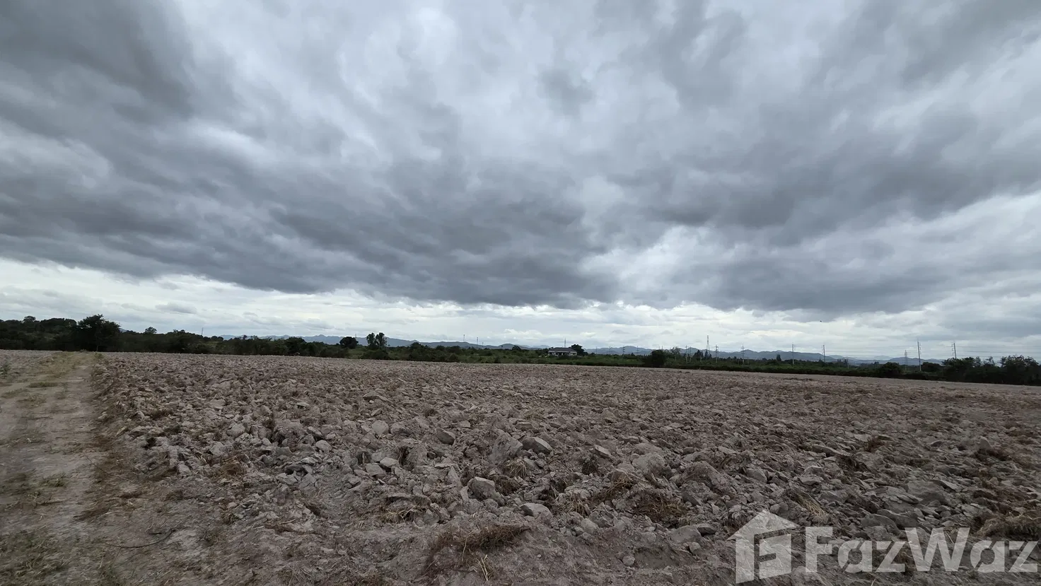 picture Land for sale in Thap Tai, Prachuap Khiri Khan - 10/15