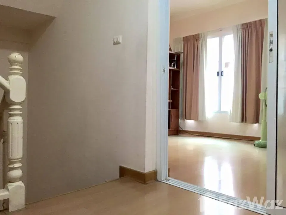 picture 6 Bedroom Townhouse for sale in Lat Phrao, Bangkok - 16/44