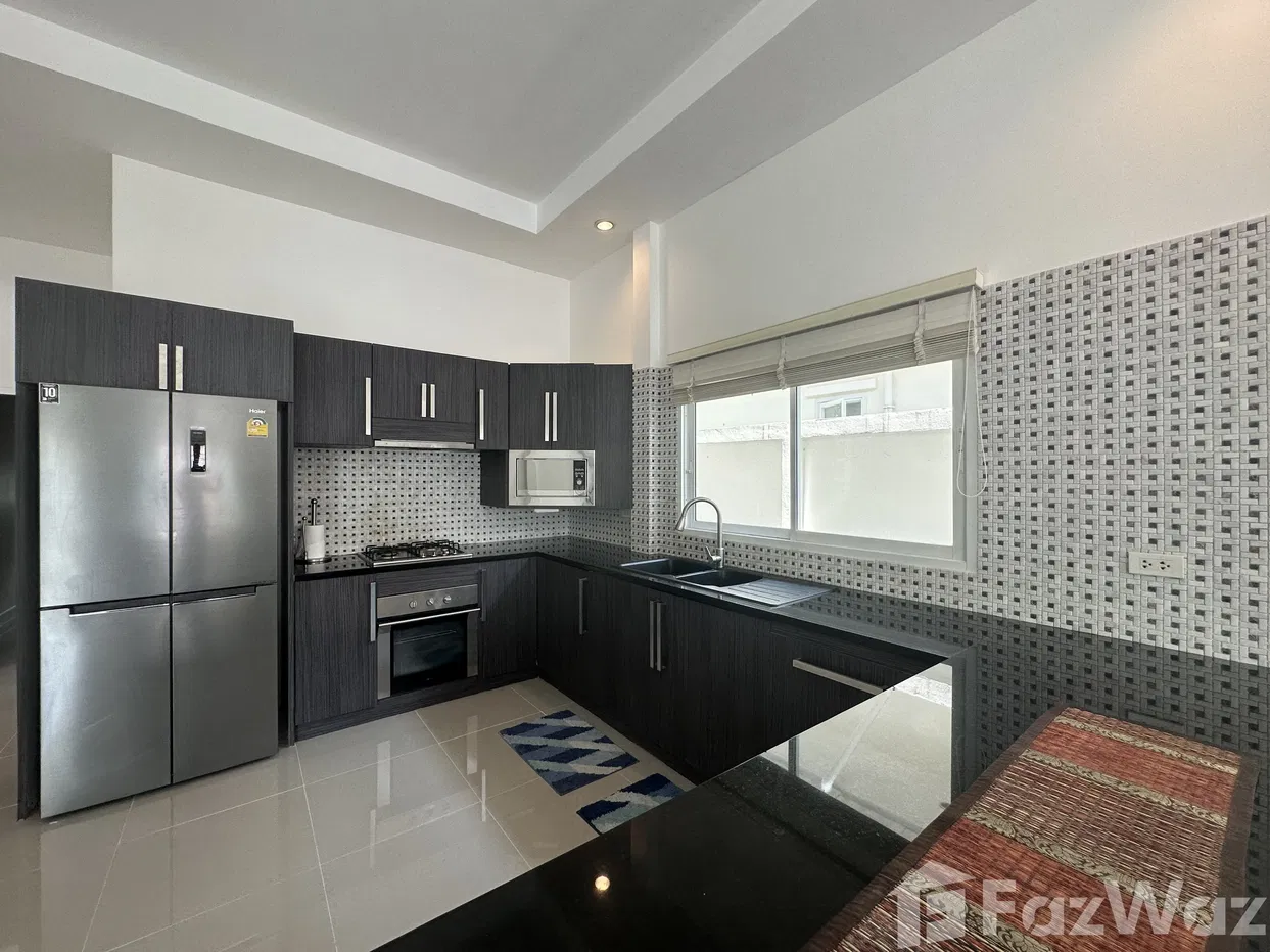 picture Large Private 4 Bedroom Pool Villa with Guest House - 30/31