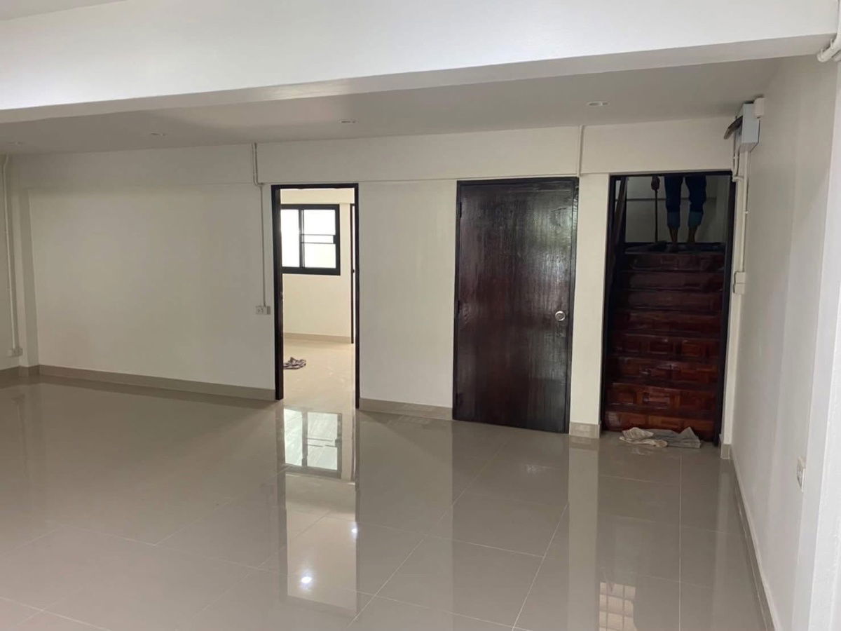 picture #R5695 🎉 130868 Home office for rent Sukhumvit 26 (Soi Ari) - 4/12