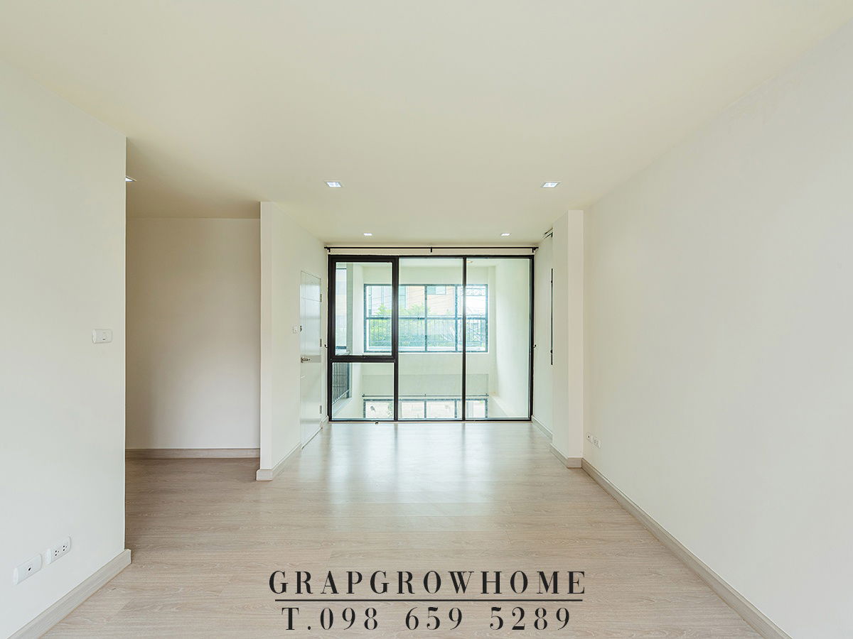 picture 3-storey townhouse, Eco Space Bangna-Wongwaen, near Mega Bangna-Expressway-Suvarnabhumi Airport - 13/28