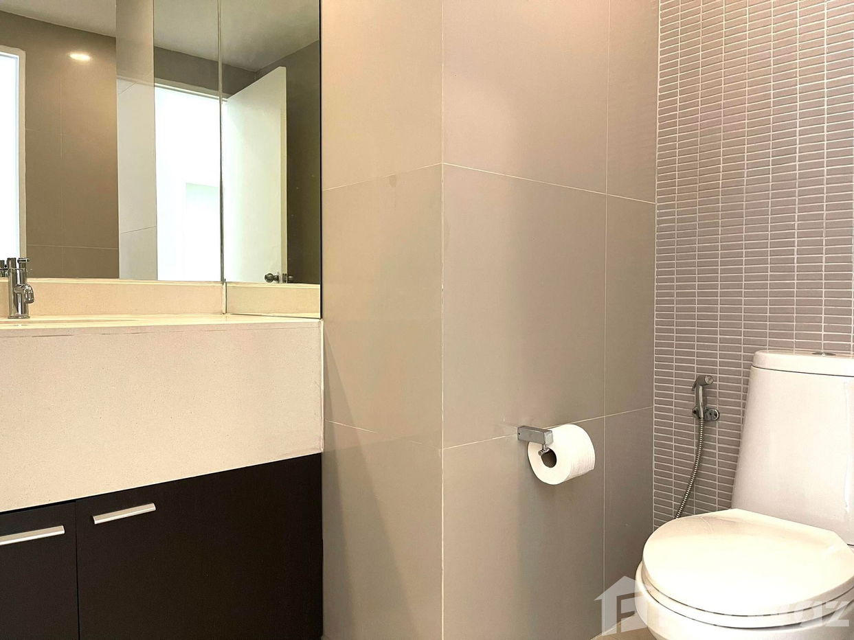 picture 1 Bedroom Condo for sale at The Trendy Condominium - 16/20