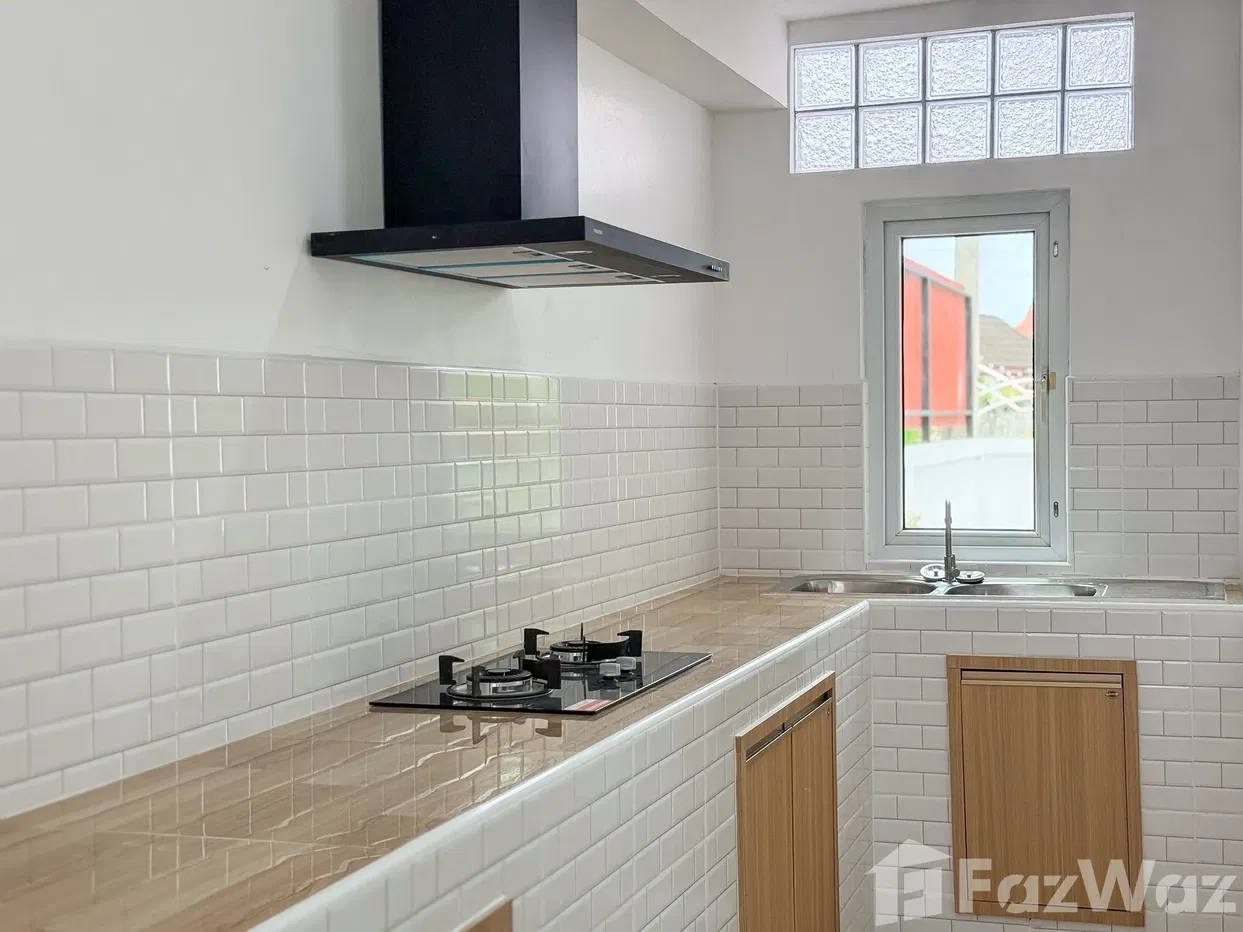 picture Newly Renovated House - 16/20