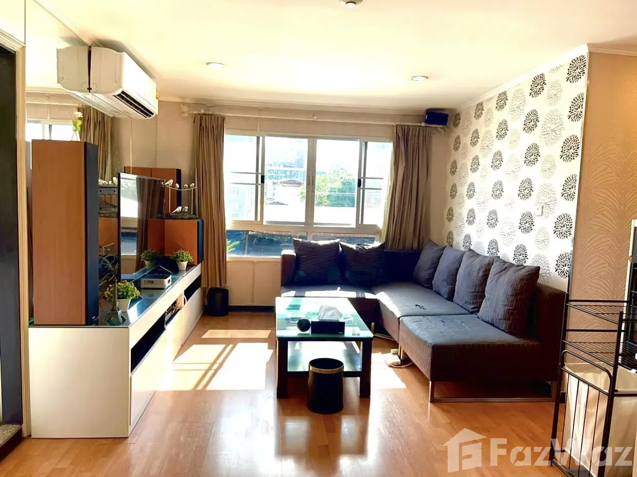 picture 2 Bedroom Condo for sale at Lumpini Ville Cultural Center - 1/14