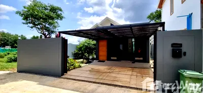 Houses for sale Thalang Phuket : 3 Bedroom House for sale in Thep Krasattri, Phuket