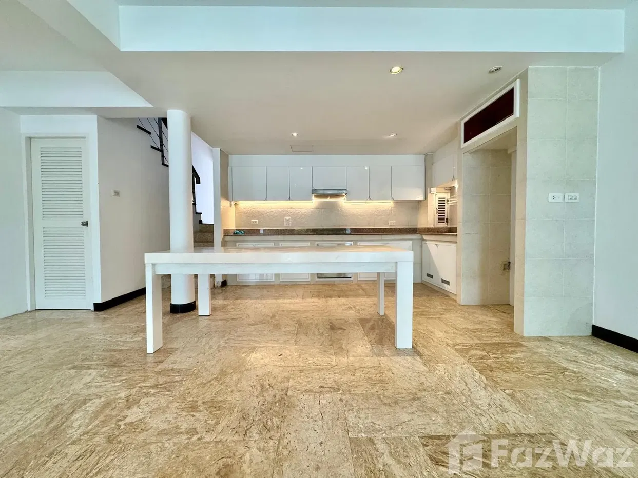 picture 3 Bedroom Villa for sale at Loch Palm Golf Club - 23/34