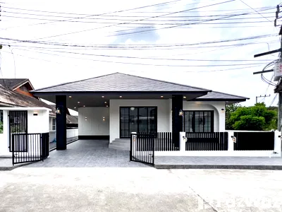 Houses for sale Thalang Phuket : Detached 3-Bedroom Renovated Corner Unit in Neramit 3
