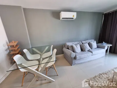 2 Bedroom Condo for rent at The Clover