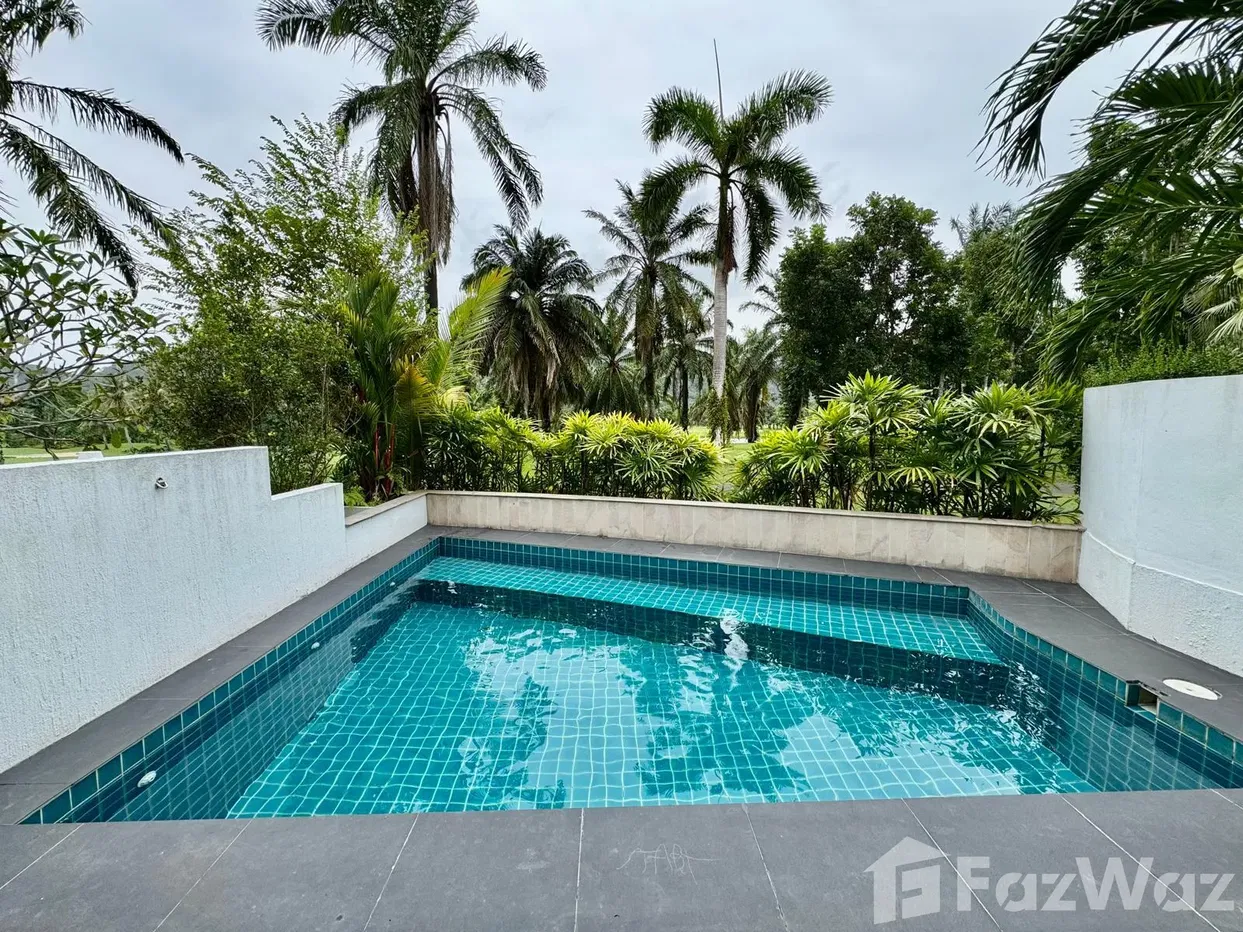picture 3 Bedroom Villa for sale at Loch Palm Golf Club - 4/34