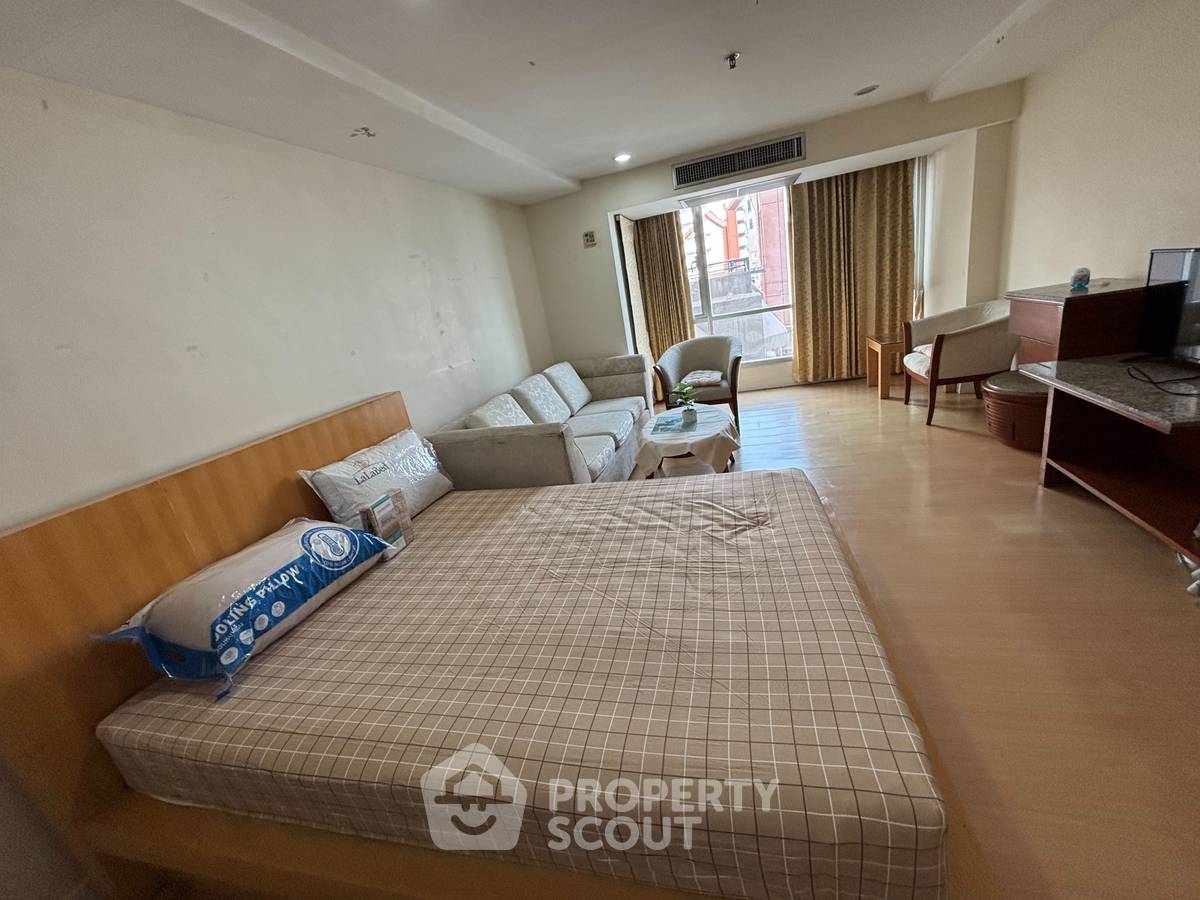 picture 1-BR Condo at The Trendy Condominium near BTS Nana (ID 2053321) - 7/16
