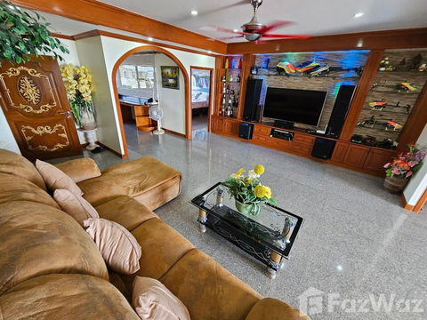 2 Bedroom Condo for sale at Jomtien Plaza Condotel