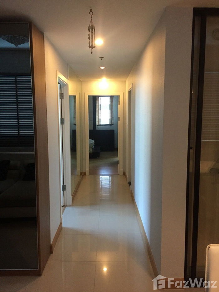 picture 2 large bedrooms with a long private terrace - 9/15