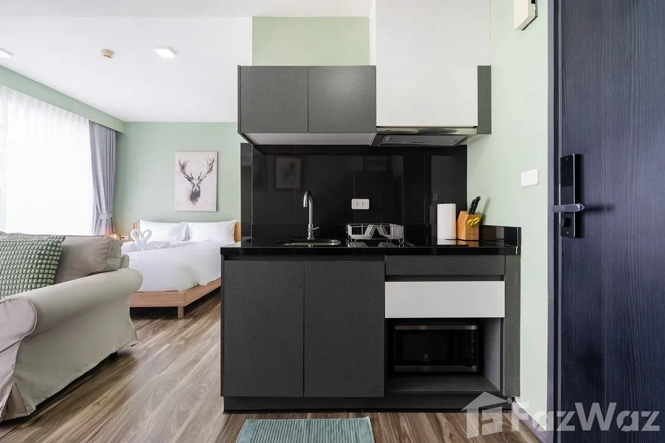 picture The Deck Condominium Patong for Sale - 9/17