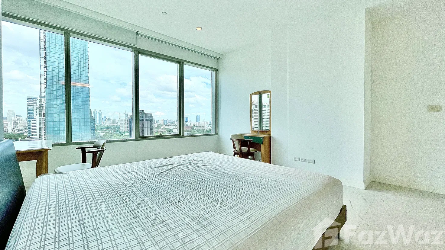 picture 2 Bedroom Condo for sale at 185 Rajadamri - 4/48