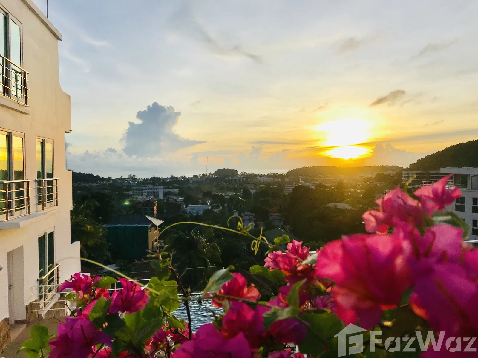 Pink Marble floor,Best spot for sunset ,close to restaurant 658548