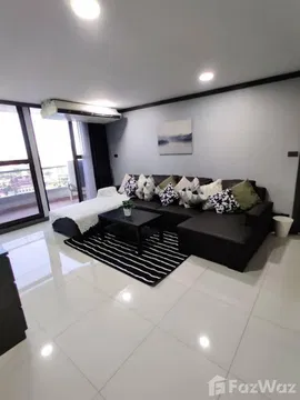 Be Enchanted by Supalai Place - Splendid Condo in Khlong Tan Nuea