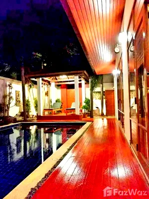 Houses for rent Pattaya : 3 Bedroom House for rent at Theppraya Soi 10