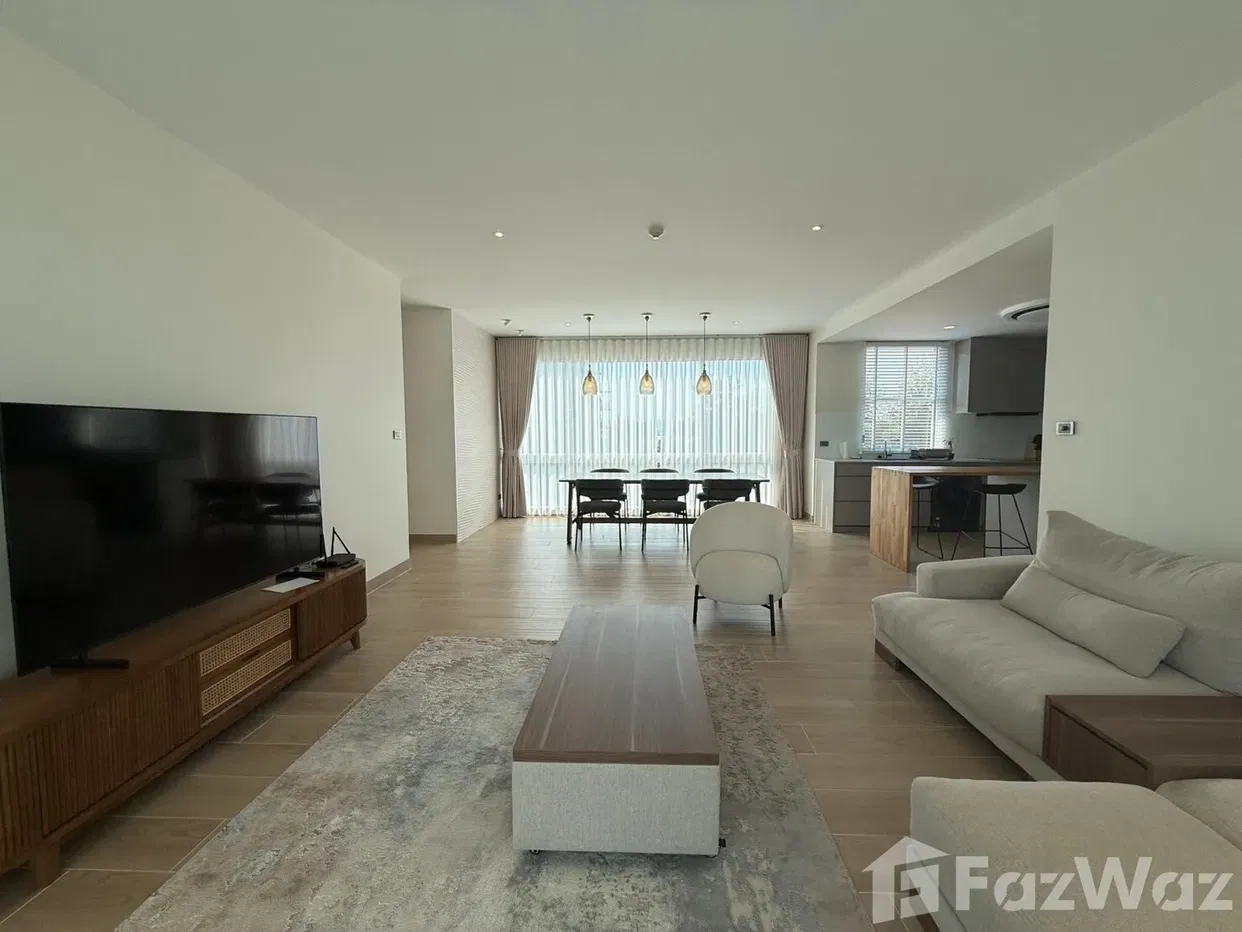 picture Newly Renovate 3 bedroom Condo at The Breeze - 6/39