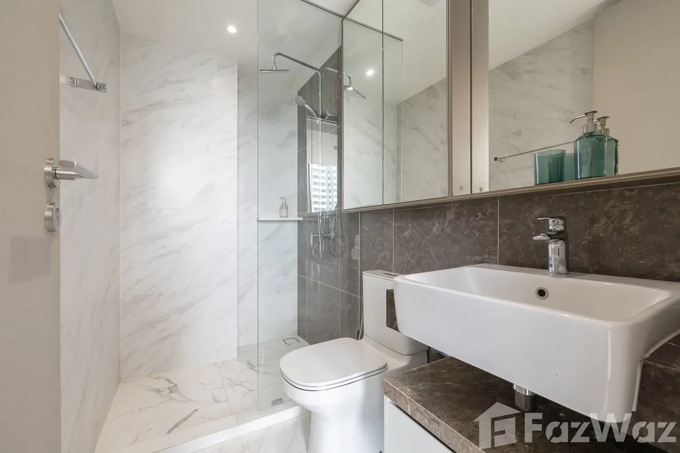 picture Bright 2 bd, 2 bathroom apartment close to metro. - 17/33