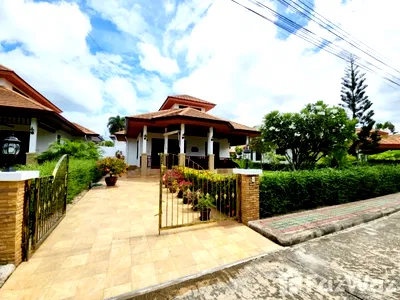 Houses for sale Prachaubkirikhan : 2 Bedroom Villa for sale at Manora Village II