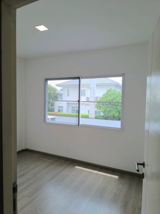 รูป 🔥🏡□■Townhome 4 Plots in Bangna 5 BR  63 sq.w 300 sqm. fully furnished with the best price for Rental■□ - รูปที่ 11/12