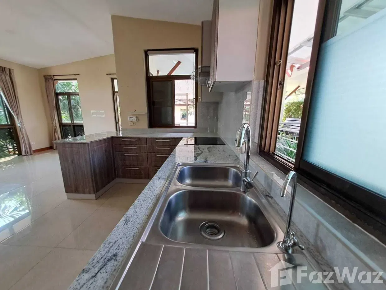 picture reduced! 4 Bedroom Villa at Royal Garden - 22/47