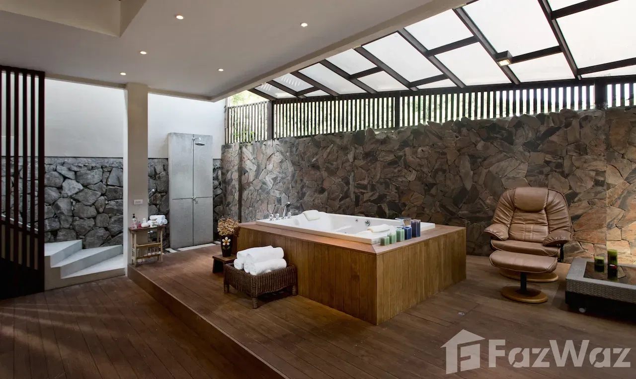 picture 8 Bedroom Villa for sale at Rock Pool Villa - 14/32
