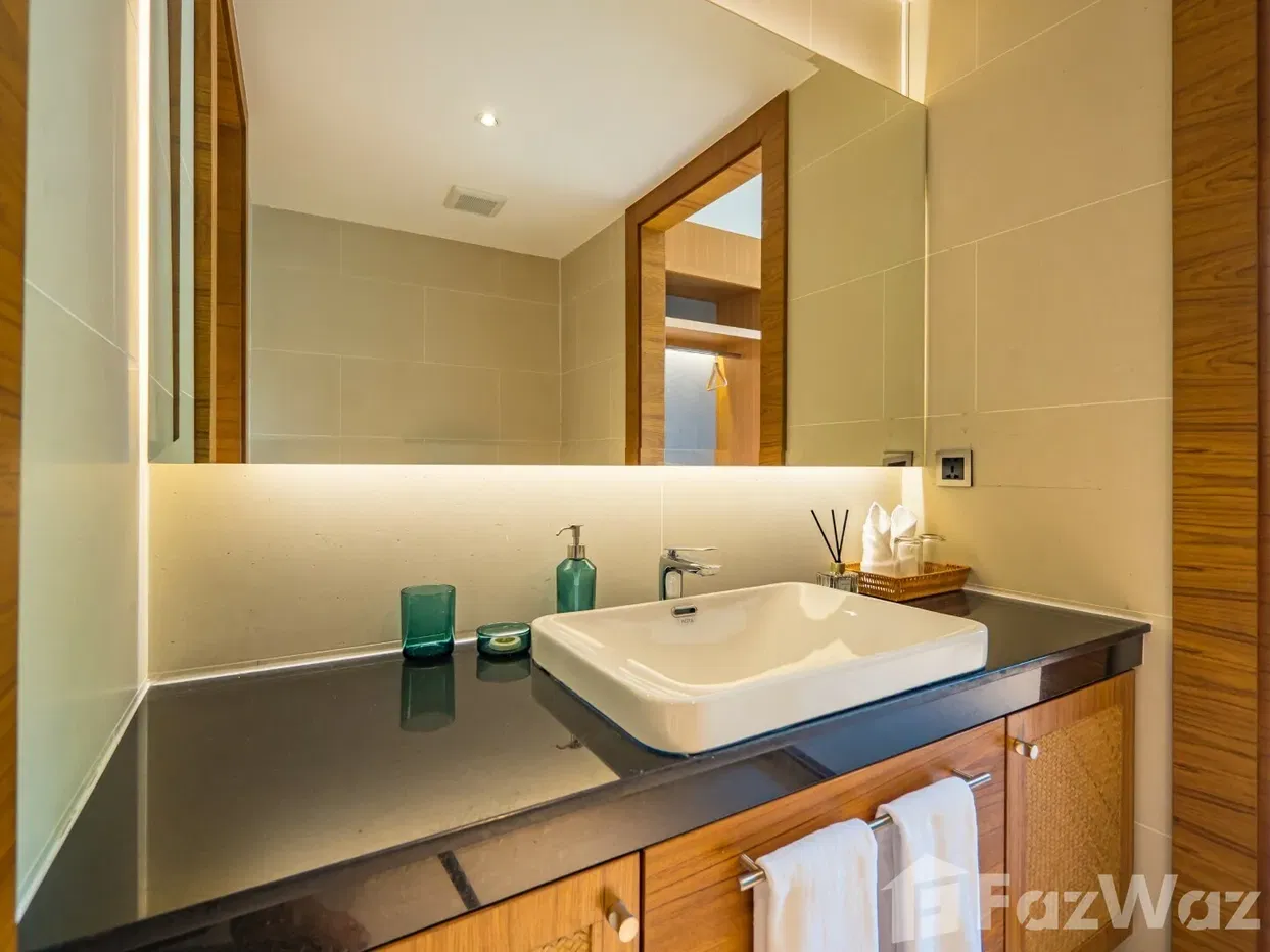 picture Modern 4 Bedroom Villa with Stunning Seaviews - 24/41
