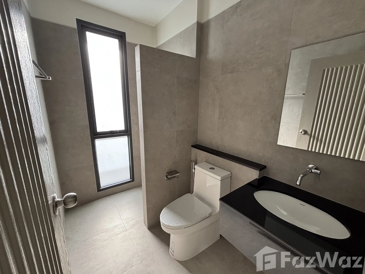 Newly built 3 beds 4 bath villa with pool access in Chalong 5633879 - image 6