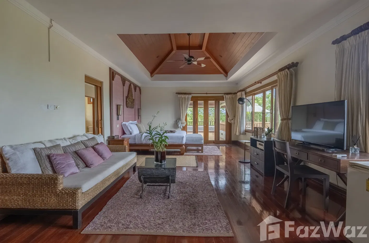 picture 5 Bedroom villa at Lakewood - 5/26
